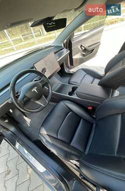 Седан Tesla Model 3 2018 в Виннице