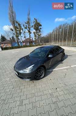 Седан Tesla Model 3 2018 в Виннице