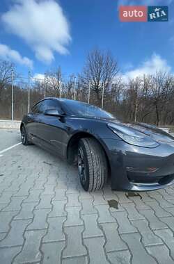 Седан Tesla Model 3 2018 в Виннице