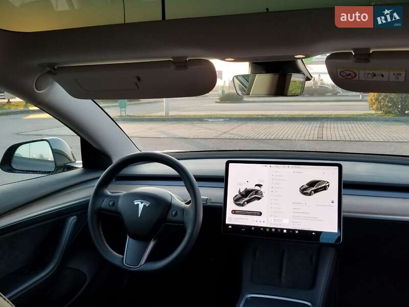 Седан Tesla Model 3 2021 в Тячеві