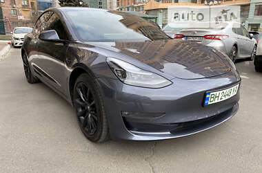 Седан Tesla Model 3 2021 в Одессе