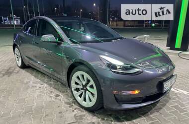 Седан Tesla Model 3 2022 в Кременчуге