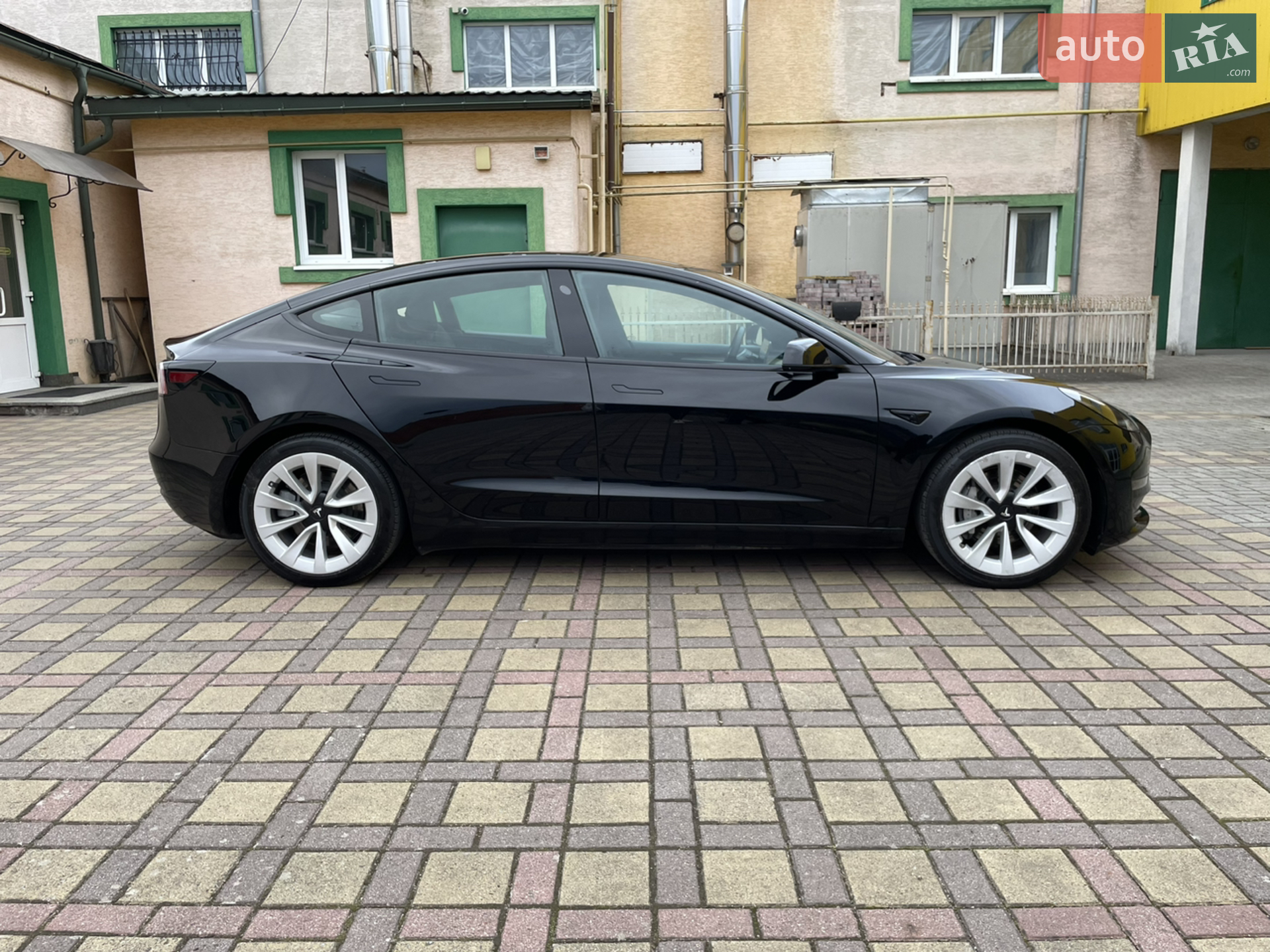 2022 Tesla Model 3 - мініатюра 10