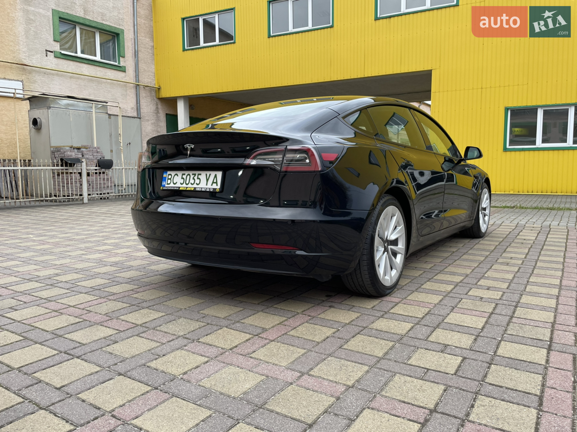 2022 Tesla Model 3 - мініатюра 13