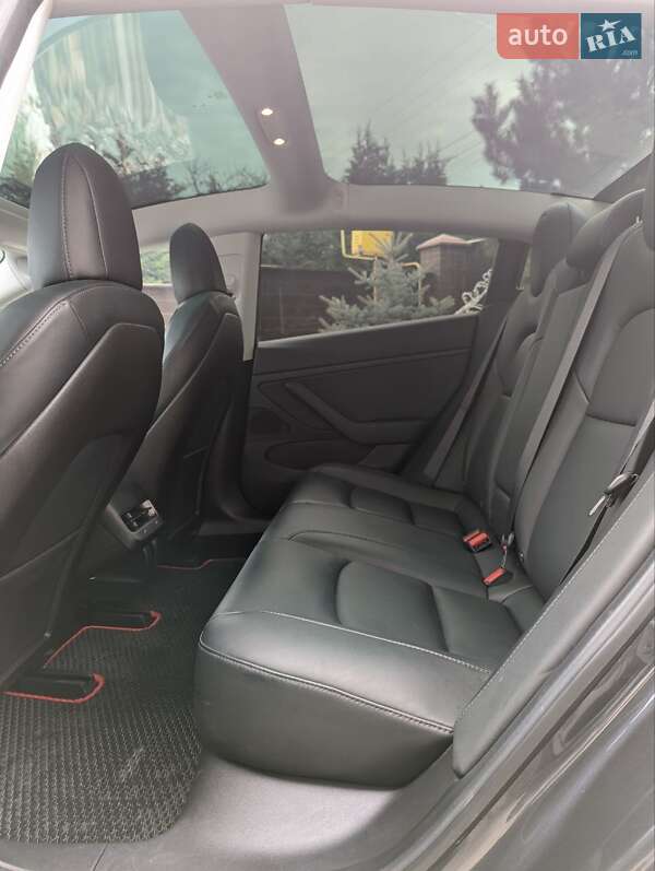 Седан Tesla Model 3 2019 в Чернівцях фото 19 Седан Tesla Model 3 2019 в Чернівцях