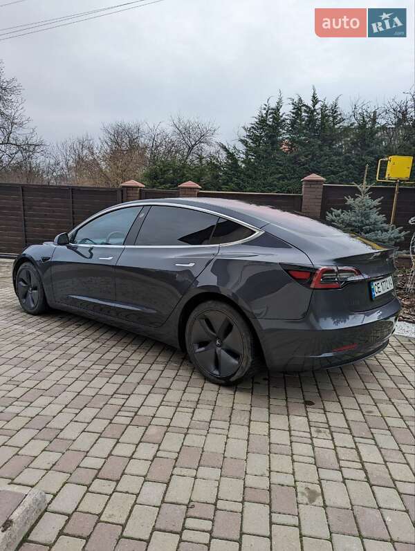 Седан Tesla Model 3 2019 в Чернівцях фото 4 Седан Tesla Model 3 2019 в Чернівцях