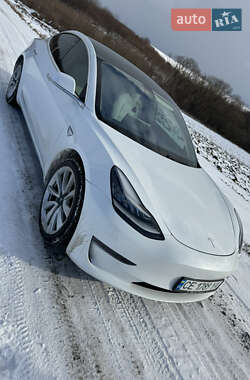 Седан Tesla Model 3 2019 в Чернівцях