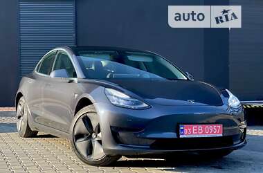 Седан Tesla Model 3 2019 в Хусте