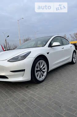 Седан Tesla Model 3 2022 в Днепре
