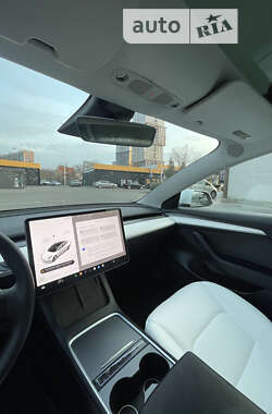 Седан Tesla Model 3 2022 в Днепре
