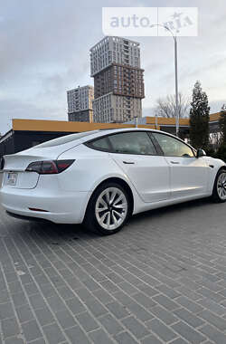 Седан Tesla Model 3 2022 в Днепре