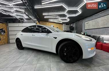 Седан Tesla Model 3 2018 в Дніпрі