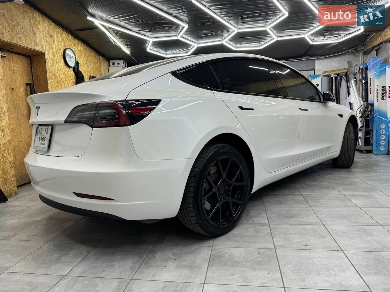 2018 Tesla Model 3 - мініатюра 10