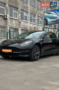 Седан Tesla Model 3 2019 в 