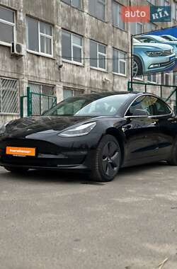 Седан Tesla Model 3 2019 в Сумах