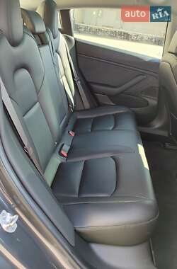 Седан Tesla Model 3 2018 в 