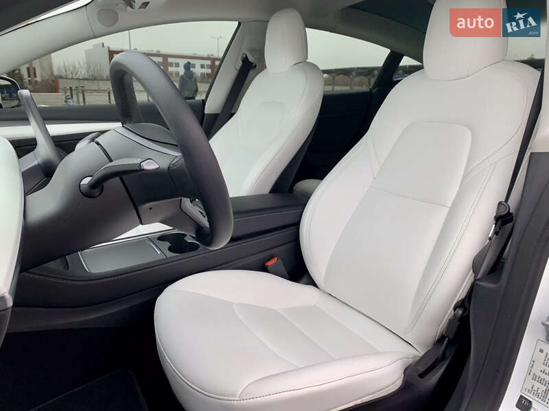 Седан Tesla Model 3 2021 в Харкові
