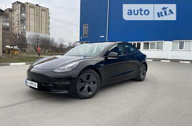 Седан Tesla Model 3 2022 в Богуславе