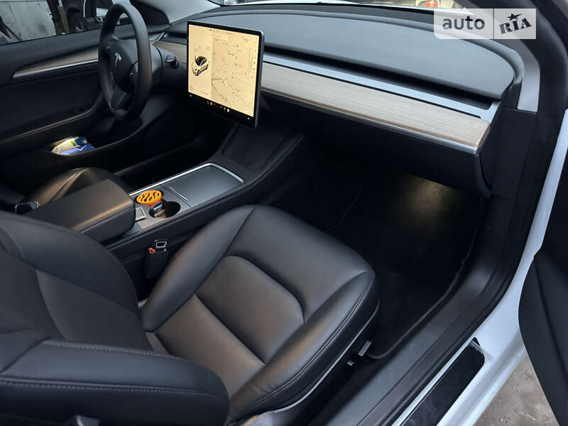 Седан Tesla Model 3 2022 в Полтаве
