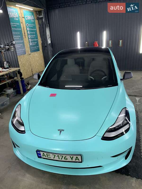 Tesla Model 3 2018