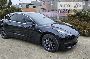 Седан Tesla Model 3 2018 в Харкові