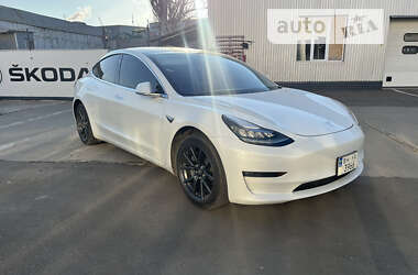 Седан Tesla Model 3 2020 в Николаеве