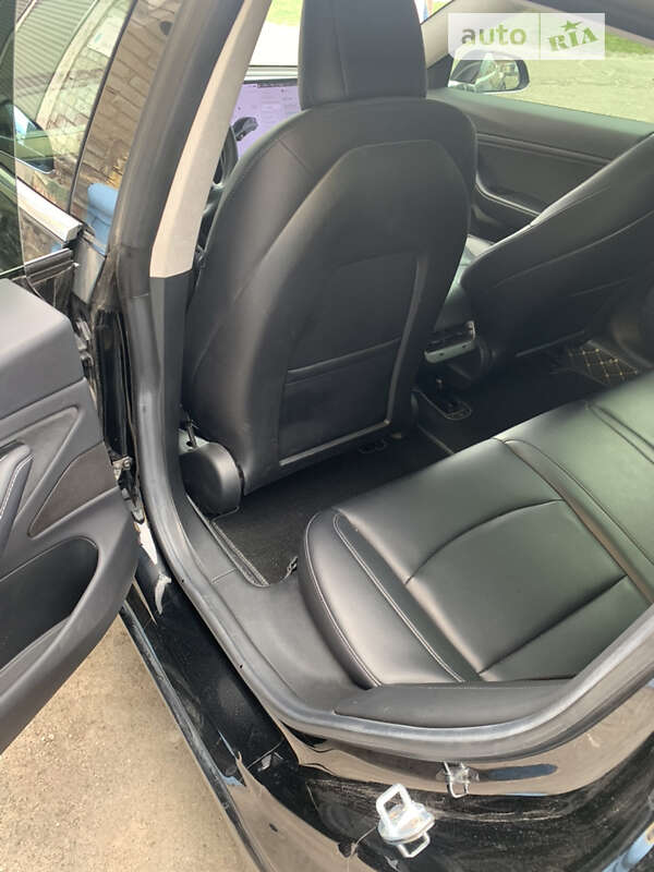 Седан Tesla Model 3 2017 в Каменском