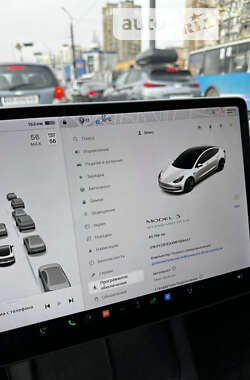 Седан Tesla Model 3 2021 в Виннице
