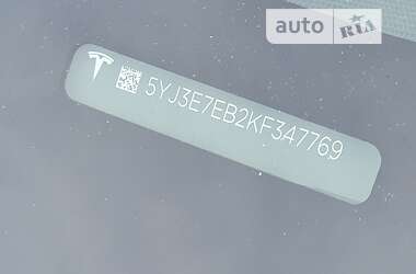 Седан Tesla Model 3 2019 в 
