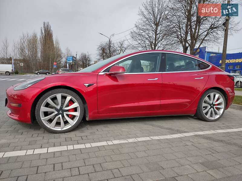 Седан Tesla Model 3 2018 в Хмельницькому