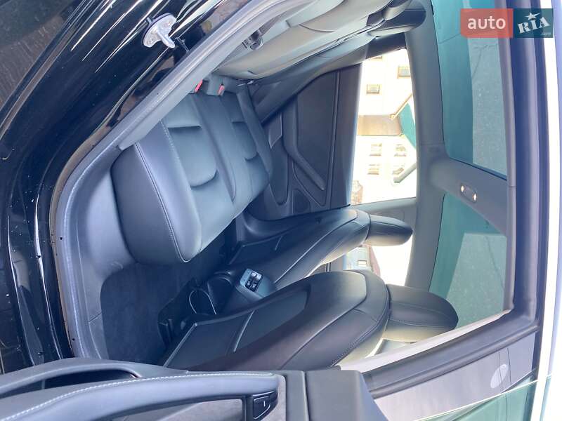Седан Tesla Model 3 2019 в Одесі