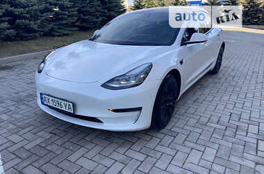 Седан Tesla Model 3 2023 в Харькове