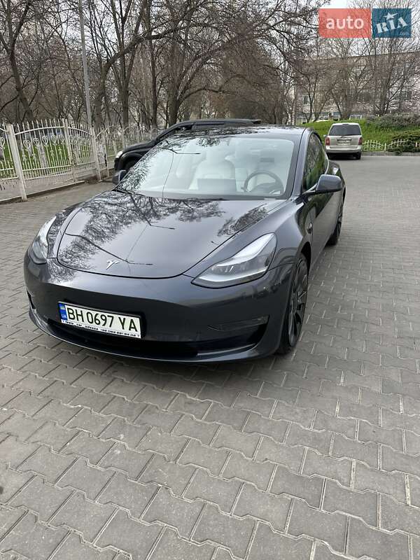 Седан Tesla Model 3 2021 в Одессе
