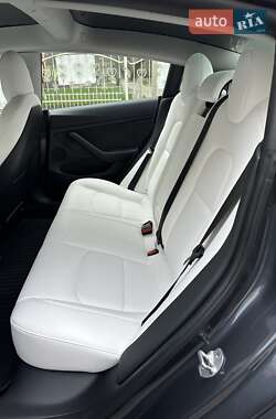 Седан Tesla Model 3 2021 в Одессе