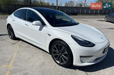Седан Tesla Model 3 2019 в Киеве