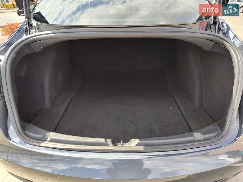Седан Tesla Model 3 2019 в Киеве фото 5 Седан Tesla Model 3 2019 в Киеве