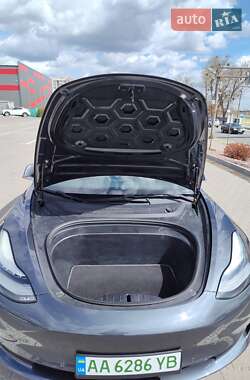 Седан Tesla Model 3 2019 в Киеве фото 7 Седан Tesla Model 3 2019 в Киеве