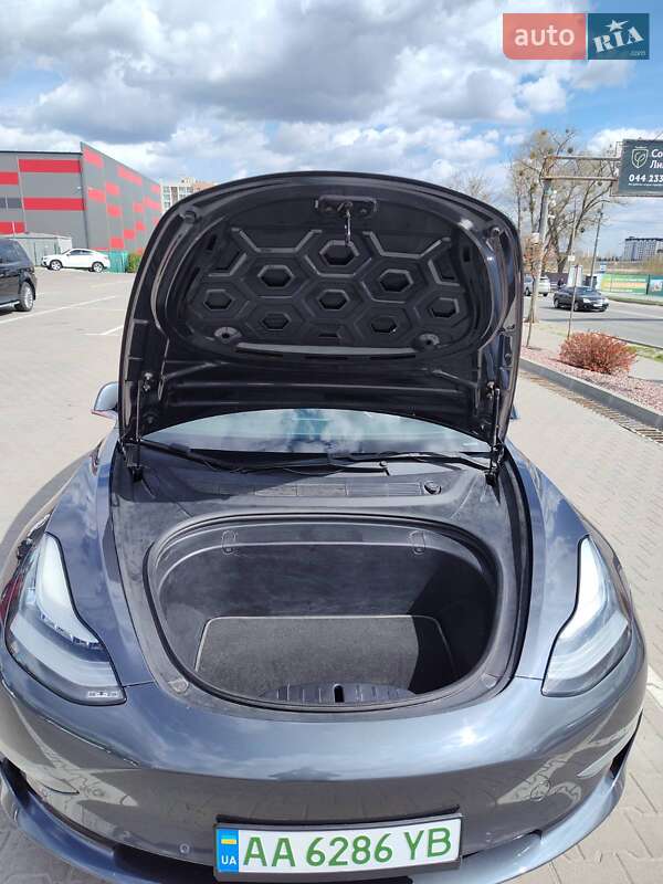 Седан Tesla Model 3 2019 в Киеве фото 7 Седан Tesla Model 3 2019 в Киеве