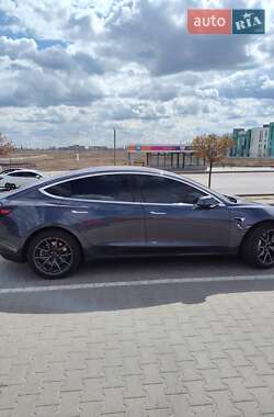 Седан Tesla Model 3 2019 в Киеве фото 9 Седан Tesla Model 3 2019 в Киеве