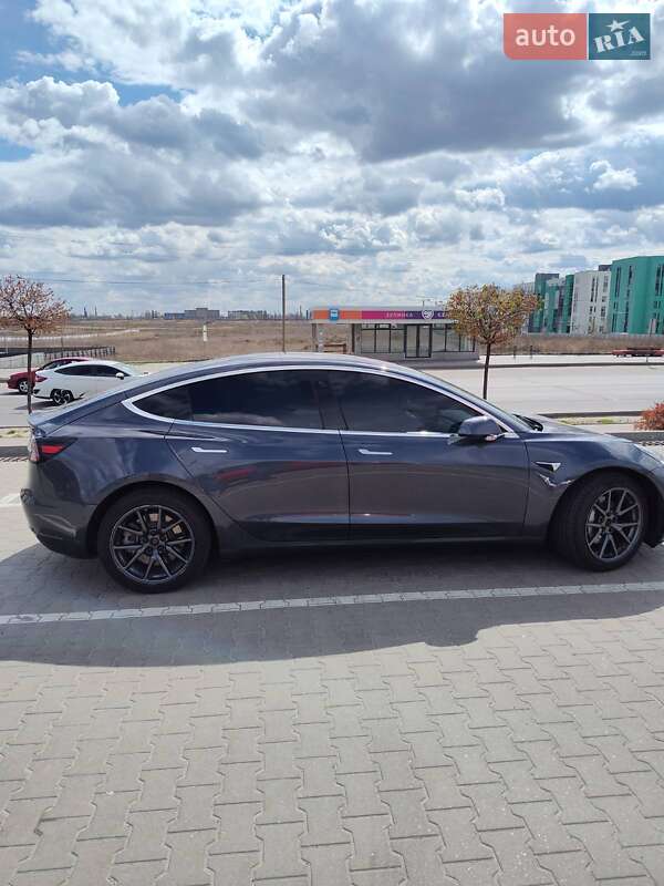Седан Tesla Model 3 2019 в Киеве фото 9 Седан Tesla Model 3 2019 в Киеве