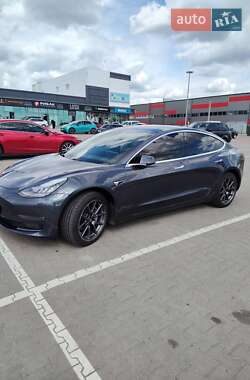 Седан Tesla Model 3 2019 в Киеве фото 16 Седан Tesla Model 3 2019 в Киеве
