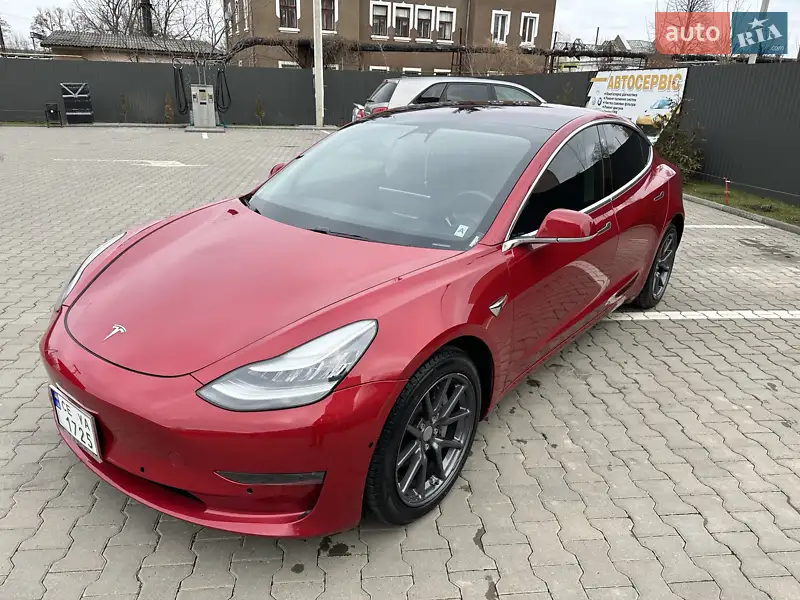 Tesla Model 3 2018