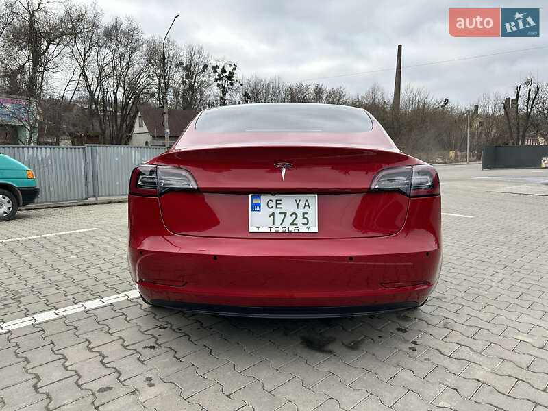Седан Tesla Model 3 2018 в Черновцах