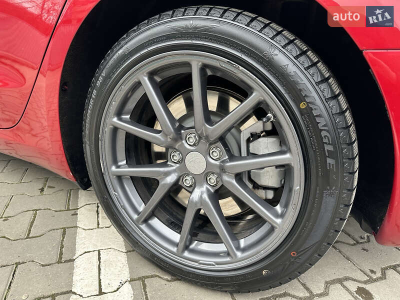 Седан Tesla Model 3 2018 в Черновцах