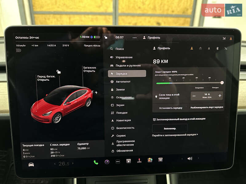 Седан Tesla Model 3 2018 в Черновцах