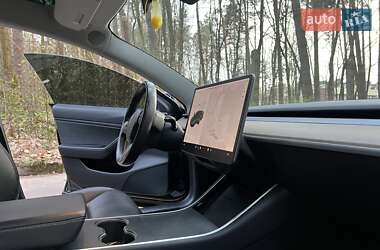 Седан Tesla Model 3 2019 в Львове