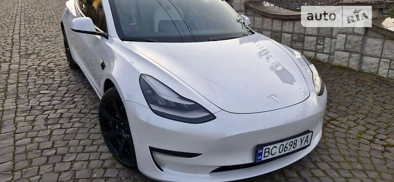 Седан Tesla Model 3 2019 в Николаеве