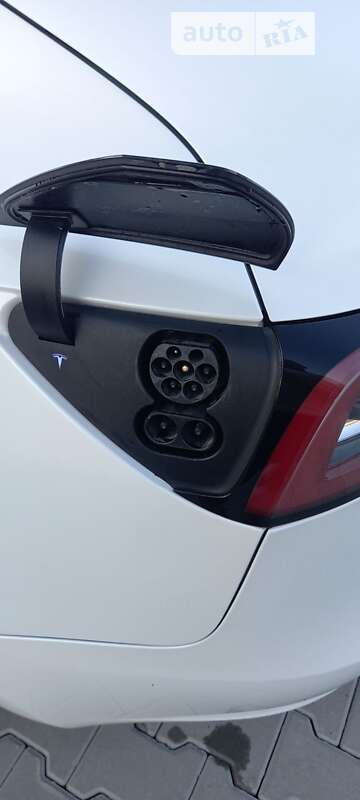 Седан Tesla Model 3 2019 в Николаеве