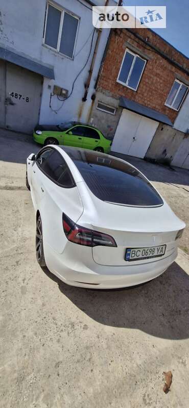 Седан Tesla Model 3 2019 в Николаеве