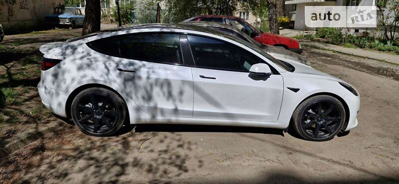 Седан Tesla Model 3 2019 в Николаеве